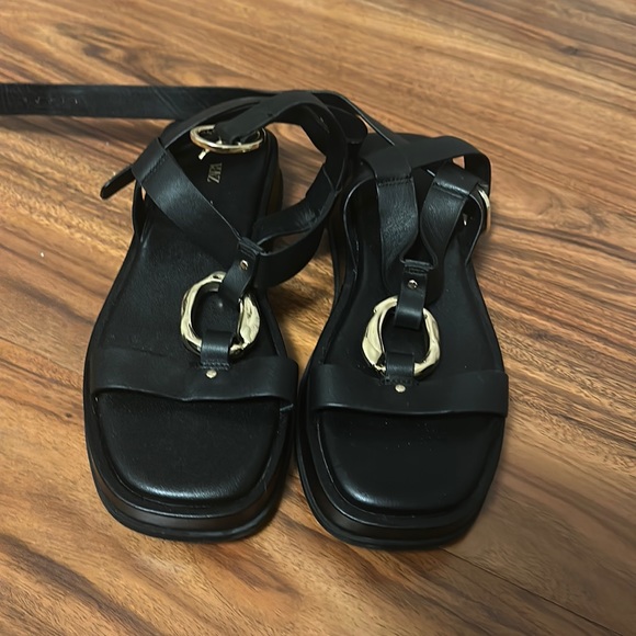 Zara Sandals - Picture 1 of 4